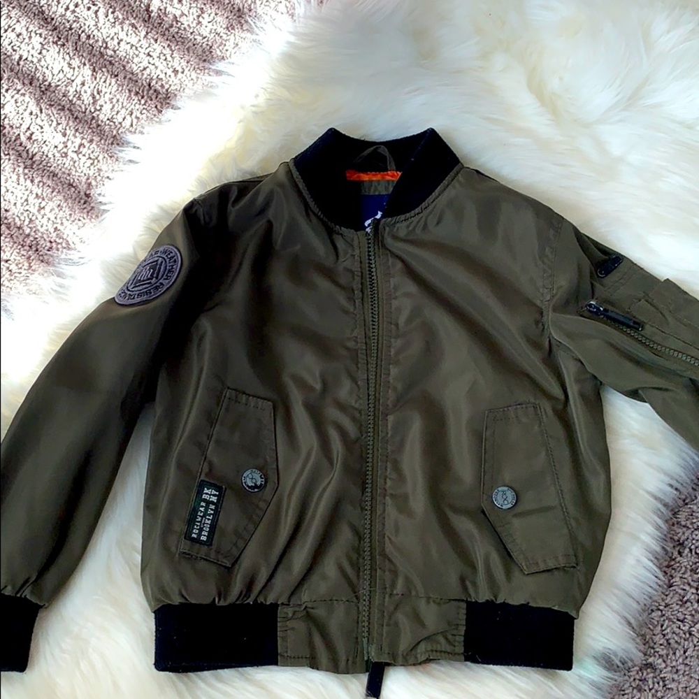 5/6 kids bomber